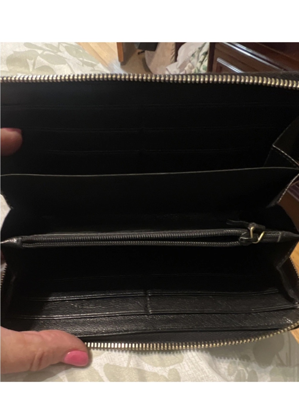 YSL vintage Classic Black Leather Wallet all inclusive EUC $1599 retail - Picture 7 of 14